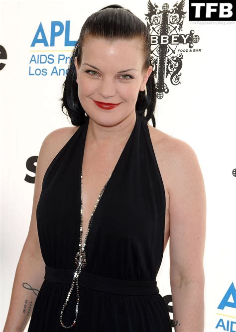 Pauley Perrette Topless & Sexy Collection (29 Photos)